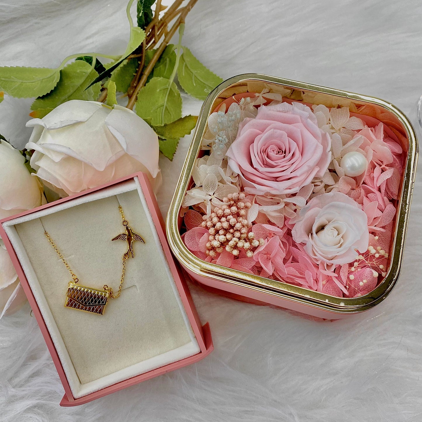 PERSONALIZED LOVE LETTER NECKLACE——Only envelopes, no letterhead.