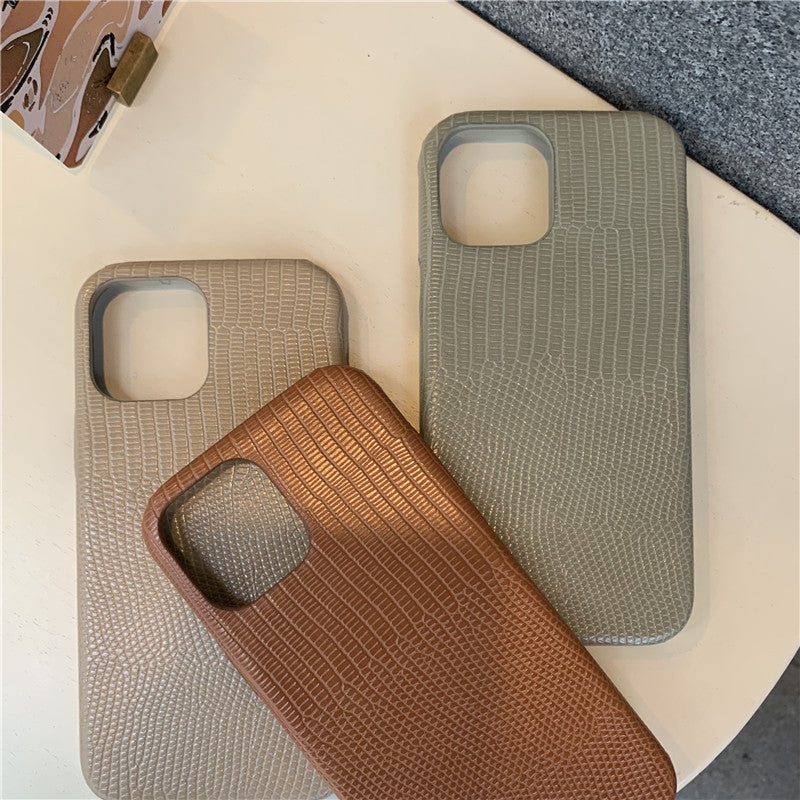 Custom Line Art Phone Case (Lizard pattern)