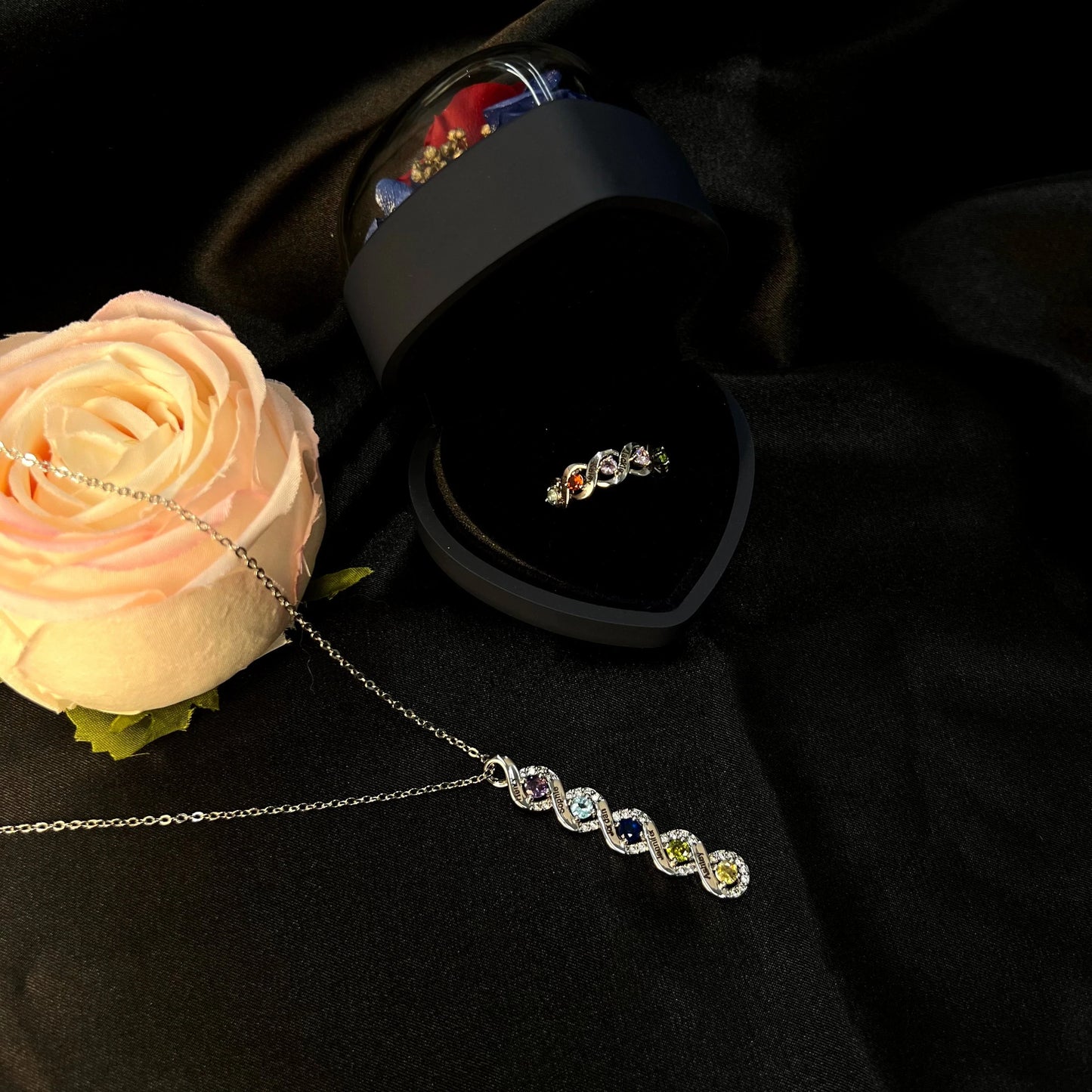 💕Personalized Mothers Rings with Birthstones