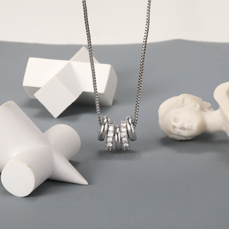 Personalized Engraved Name Crystal Disc Pendants Necklace