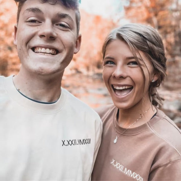 💕Custom Embroidered Roman Numeral Date Couple's Hoodies