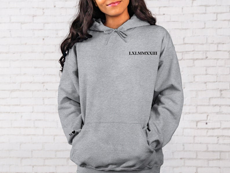 💕Custom Embroidered Roman Numeral Date Couple's Hoodies