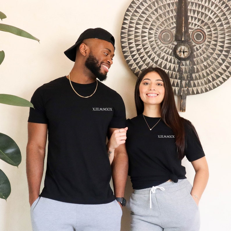 💕Custom Embroidered Roman Numeral Date Couple's Hoodies